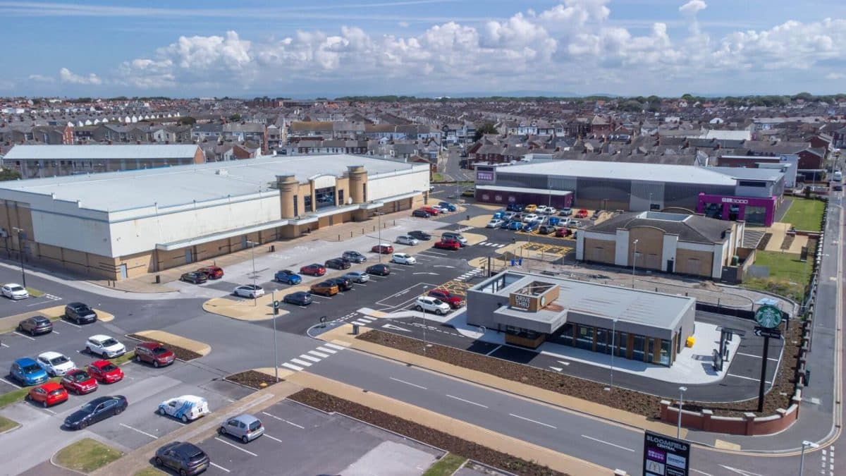 Commercial retail and office park property maintenance